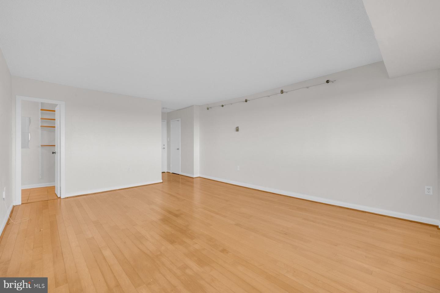 2500 N VAN DORN ST #817, ALEXANDRIA, Virginia 22302, ,1 BathroomBathrooms,Residential,For sale,2500 N VAN DORN ST #817,VAAX2050650 MLS # VAAX2050650