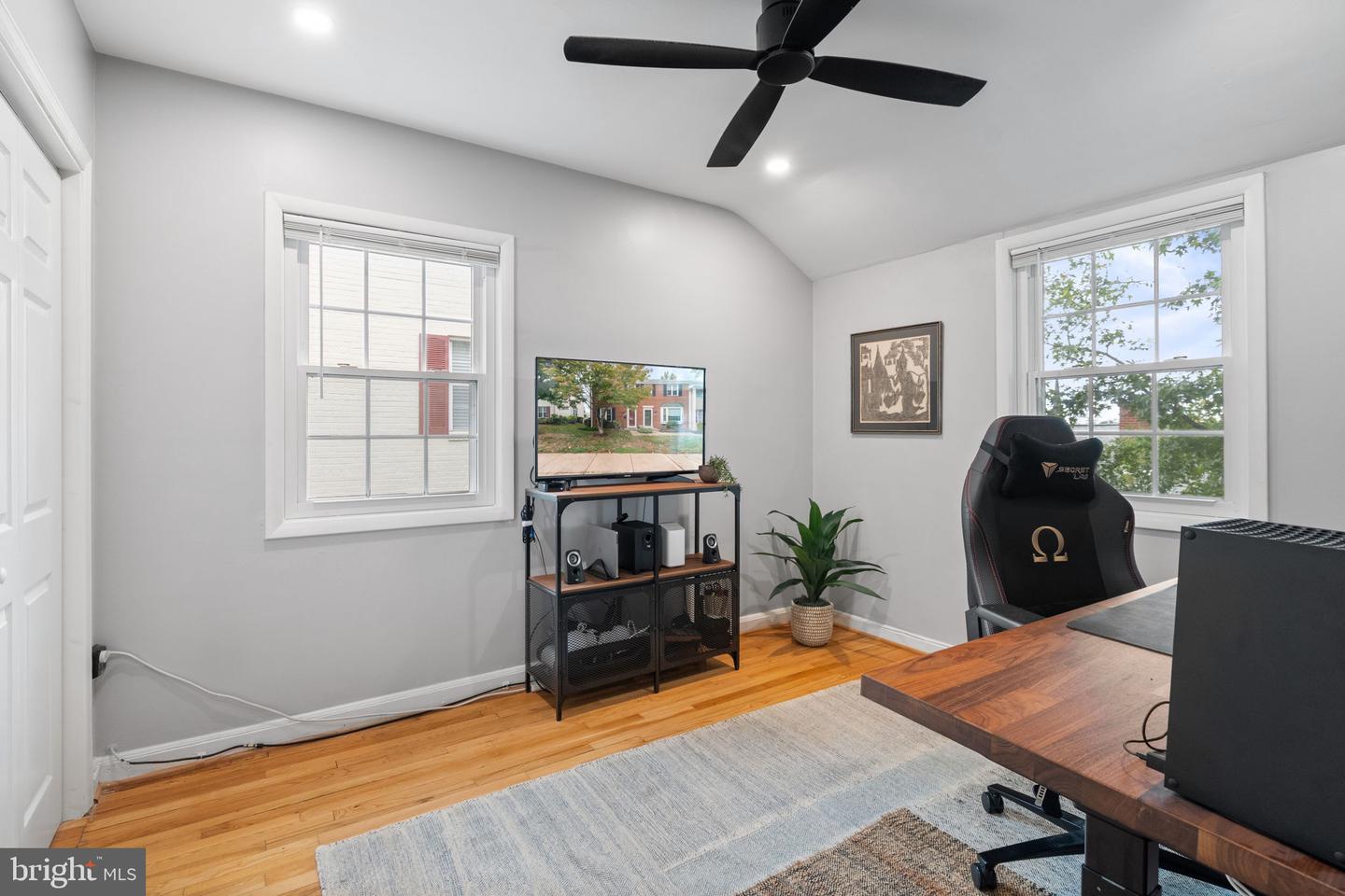 3823 JAY AVE, ALEXANDRIA, Virginia 22302, 2 Bedrooms Bedrooms, ,1 BathroomBathrooms,Residential,For sale,3823 JAY AVE,VAAX2050658 MLS # VAAX2050658