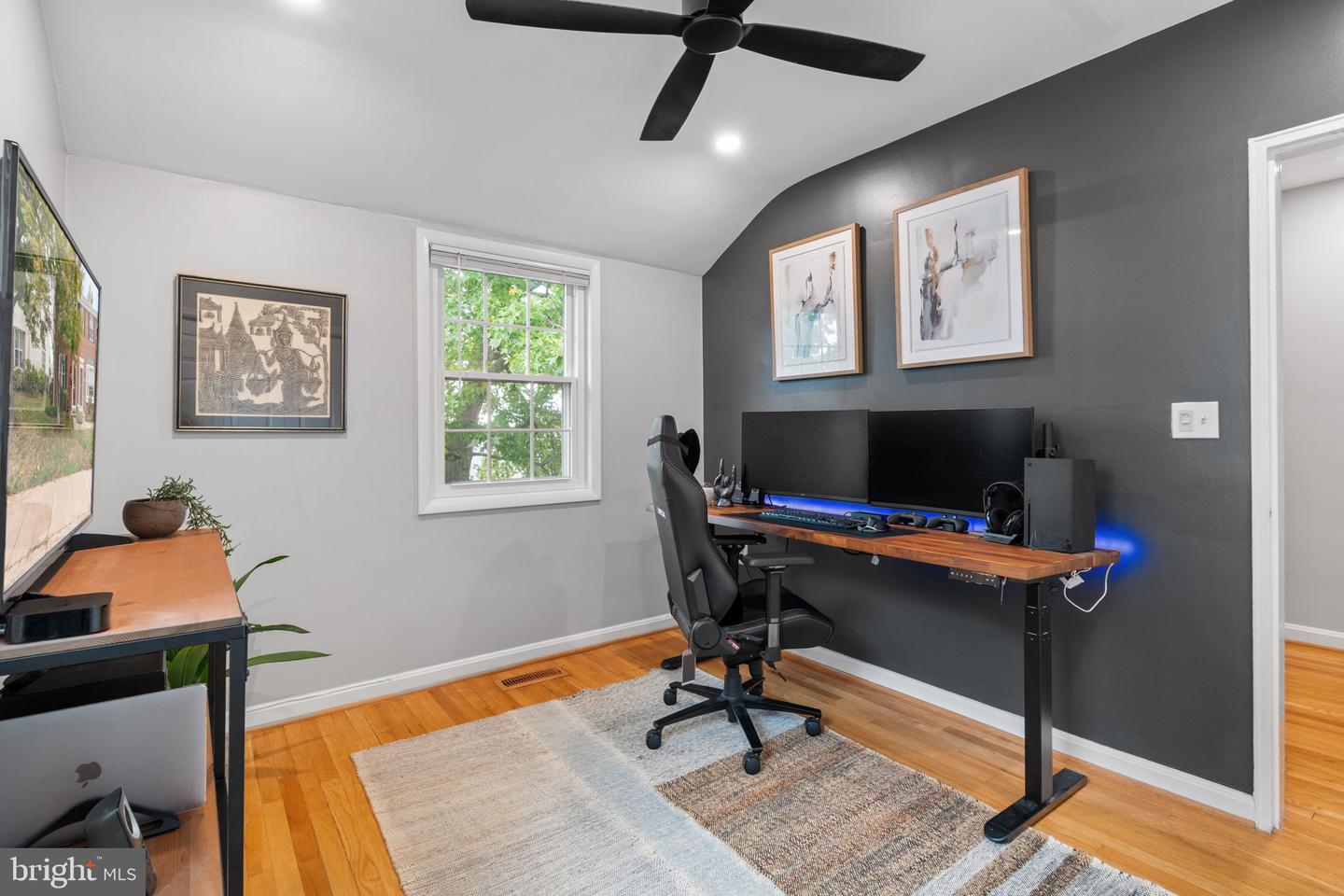 3823 JAY AVE, ALEXANDRIA, Virginia 22302, 2 Bedrooms Bedrooms, ,1 BathroomBathrooms,Residential,For sale,3823 JAY AVE,VAAX2050658 MLS # VAAX2050658