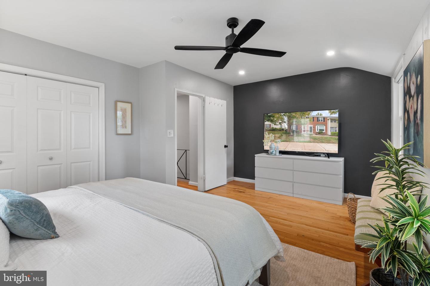 3823 JAY AVE, ALEXANDRIA, Virginia 22302, 2 Bedrooms Bedrooms, ,1 BathroomBathrooms,Residential,For sale,3823 JAY AVE,VAAX2050658 MLS # VAAX2050658