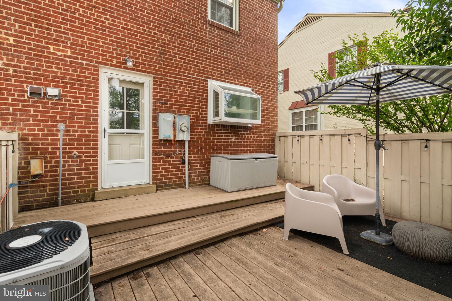 3823 JAY AVE, ALEXANDRIA, Virginia 22302, 2 Bedrooms Bedrooms, ,1 BathroomBathrooms,Residential,For sale,3823 JAY AVE,VAAX2050658 MLS # VAAX2050658