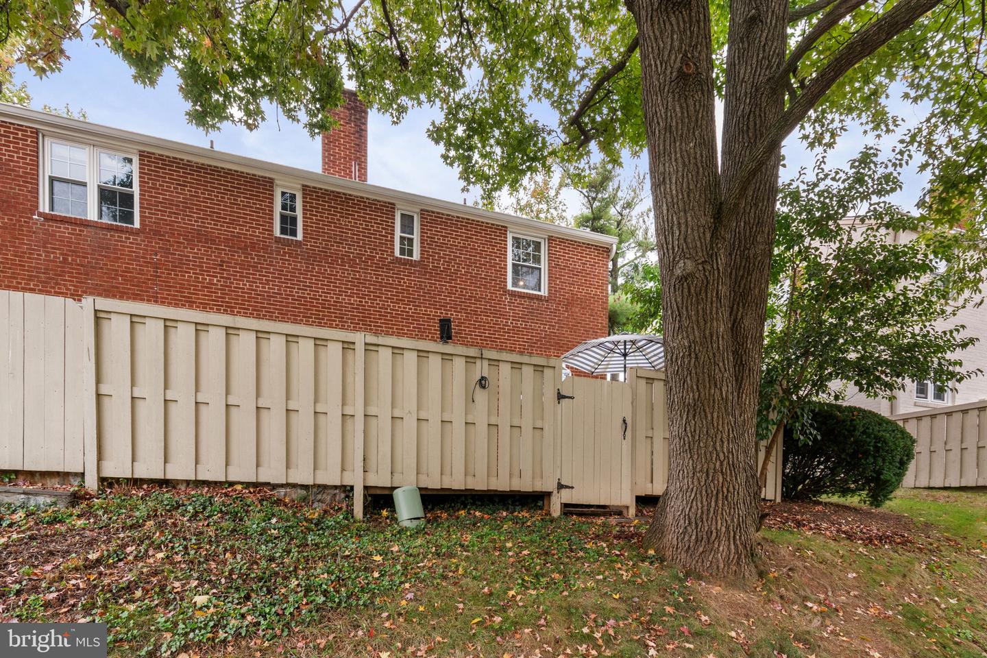 3823 JAY AVE, ALEXANDRIA, Virginia 22302, 2 Bedrooms Bedrooms, ,1 BathroomBathrooms,Residential,For sale,3823 JAY AVE,VAAX2050658 MLS # VAAX2050658