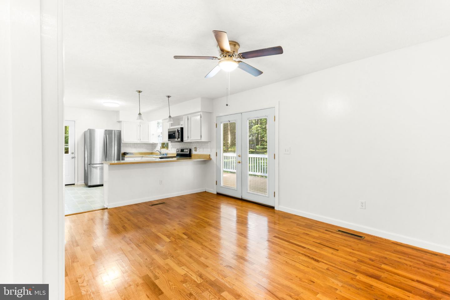 7504 CLEVELAND DR, KING GEORGE, Virginia 22485, 3 Bedrooms Bedrooms, 11 Rooms Rooms,2 BathroomsBathrooms,Residential,For sale,7504 CLEVELAND DR,VAKG2007126 MLS # VAKG2007126