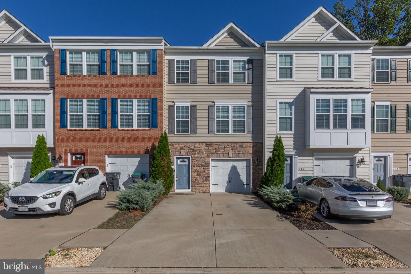 213 HIDDEN BROOK DR, FREDERICKSBURG, Virginia 22405, 3 Bedrooms Bedrooms, 7 Rooms Rooms,2 BathroomsBathrooms,Residential,For sale,213 HIDDEN BROOK DR,VAST2043374 MLS # VAST2043374