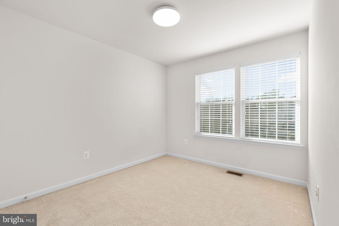 213 HIDDEN BROOK DR, FREDERICKSBURG, Virginia 22405, 3 Bedrooms Bedrooms, 7 Rooms Rooms,2 BathroomsBathrooms,Residential,For sale,213 HIDDEN BROOK DR,VAST2043374 MLS # VAST2043374