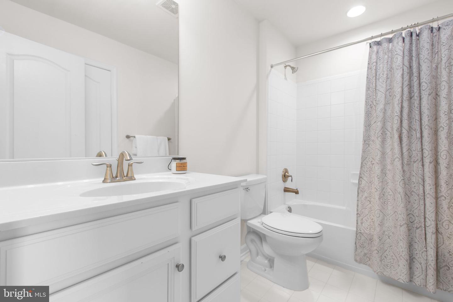 213 HIDDEN BROOK DR, FREDERICKSBURG, Virginia 22405, 3 Bedrooms Bedrooms, 7 Rooms Rooms,2 BathroomsBathrooms,Residential,For sale,213 HIDDEN BROOK DR,VAST2043374 MLS # VAST2043374