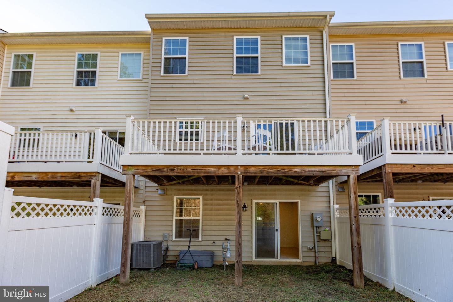 213 HIDDEN BROOK DR, FREDERICKSBURG, Virginia 22405, 3 Bedrooms Bedrooms, 7 Rooms Rooms,2 BathroomsBathrooms,Residential,For sale,213 HIDDEN BROOK DR,VAST2043374 MLS # VAST2043374