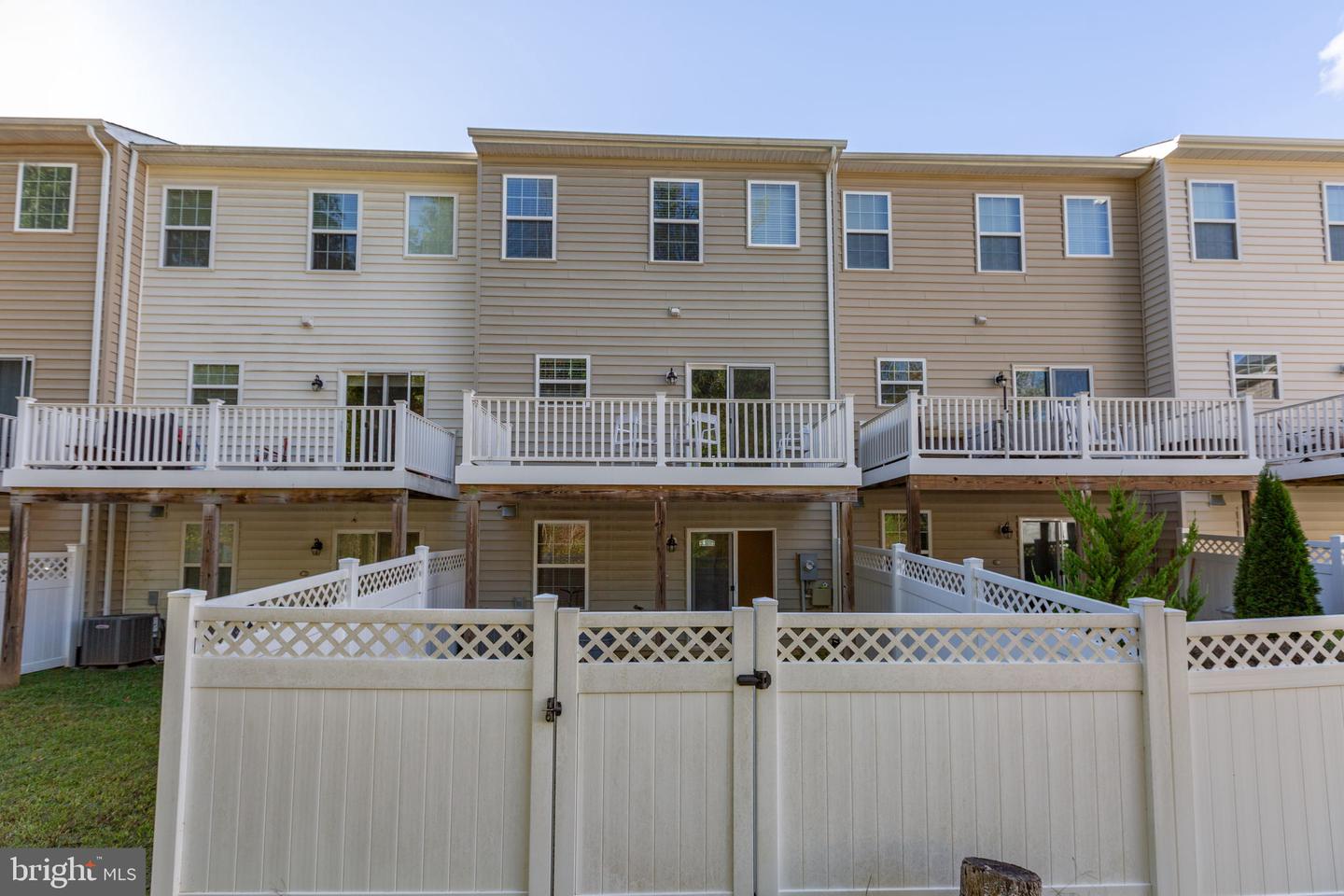 213 HIDDEN BROOK DR, FREDERICKSBURG, Virginia 22405, 3 Bedrooms Bedrooms, 7 Rooms Rooms,2 BathroomsBathrooms,Residential,For sale,213 HIDDEN BROOK DR,VAST2043374 MLS # VAST2043374