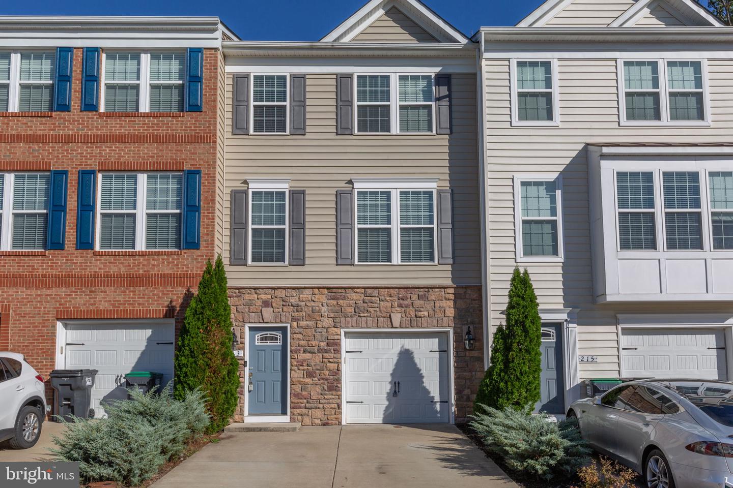 213 HIDDEN BROOK DR, FREDERICKSBURG, Virginia 22405, 3 Bedrooms Bedrooms, 7 Rooms Rooms,2 BathroomsBathrooms,Residential,For sale,213 HIDDEN BROOK DR,VAST2043374 MLS # VAST2043374
