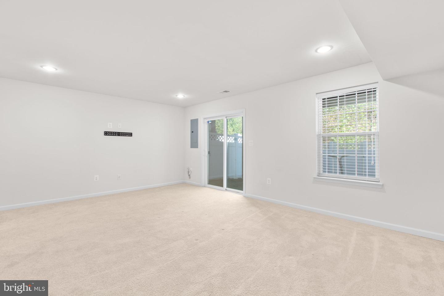 213 HIDDEN BROOK DR, FREDERICKSBURG, Virginia 22405, 3 Bedrooms Bedrooms, 7 Rooms Rooms,2 BathroomsBathrooms,Residential,For sale,213 HIDDEN BROOK DR,VAST2043374 MLS # VAST2043374