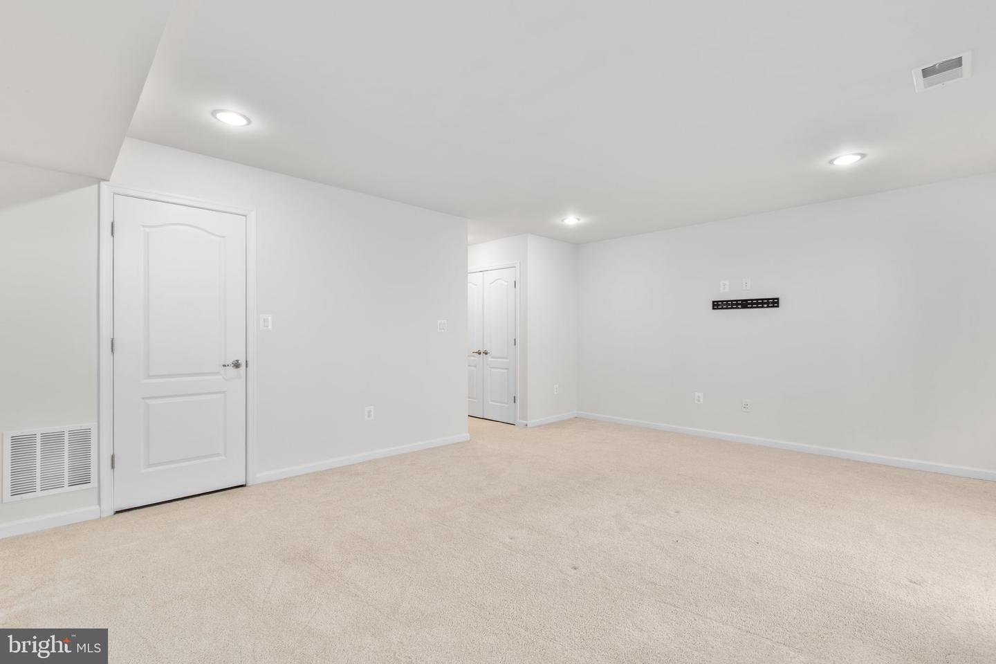 213 HIDDEN BROOK DR, FREDERICKSBURG, Virginia 22405, 3 Bedrooms Bedrooms, 7 Rooms Rooms,2 BathroomsBathrooms,Residential,For sale,213 HIDDEN BROOK DR,VAST2043374 MLS # VAST2043374