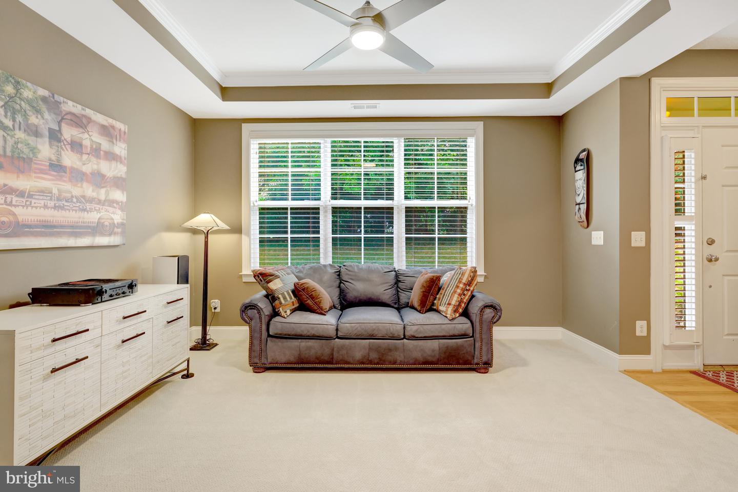 220 HERNDON STATION SQ, HERNDON, Virginia 20170, 3 Bedrooms Bedrooms, ,2 BathroomsBathrooms,Residential,For sale,220 HERNDON STATION SQ,VAFX2273416 MLS # VAFX2273416
