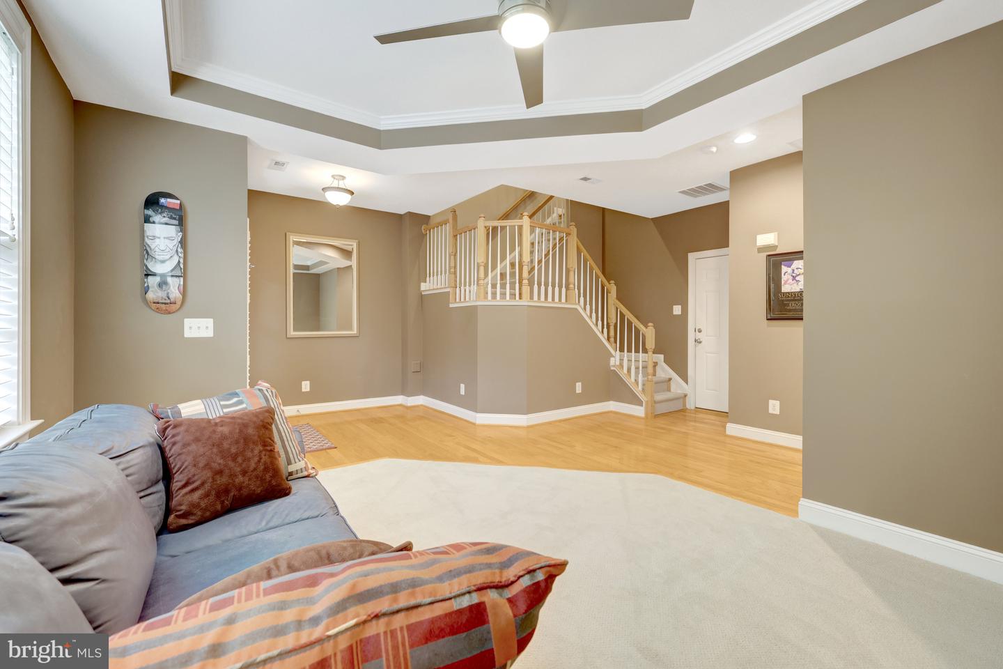 220 HERNDON STATION SQ, HERNDON, Virginia 20170, 3 Bedrooms Bedrooms, ,2 BathroomsBathrooms,Residential,For sale,220 HERNDON STATION SQ,VAFX2273416 MLS # VAFX2273416