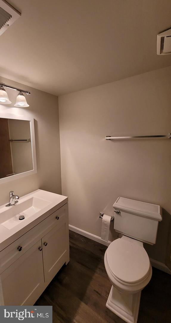 8002 CHANUTE PL #3, FALLS CHURCH, Virginia 22042, 2 Bedrooms Bedrooms, ,1 BathroomBathrooms,Residential,For sale,8002 CHANUTE PL #3,VAFX2273434 MLS # VAFX2273434