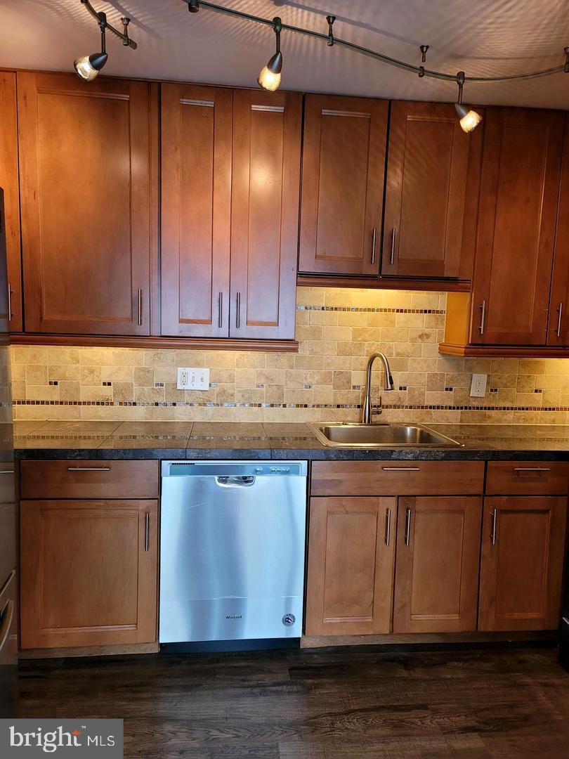 8002 CHANUTE PL #3, FALLS CHURCH, Virginia 22042, 2 Bedrooms Bedrooms, ,1 BathroomBathrooms,Residential,For sale,8002 CHANUTE PL #3,VAFX2273434 MLS # VAFX2273434