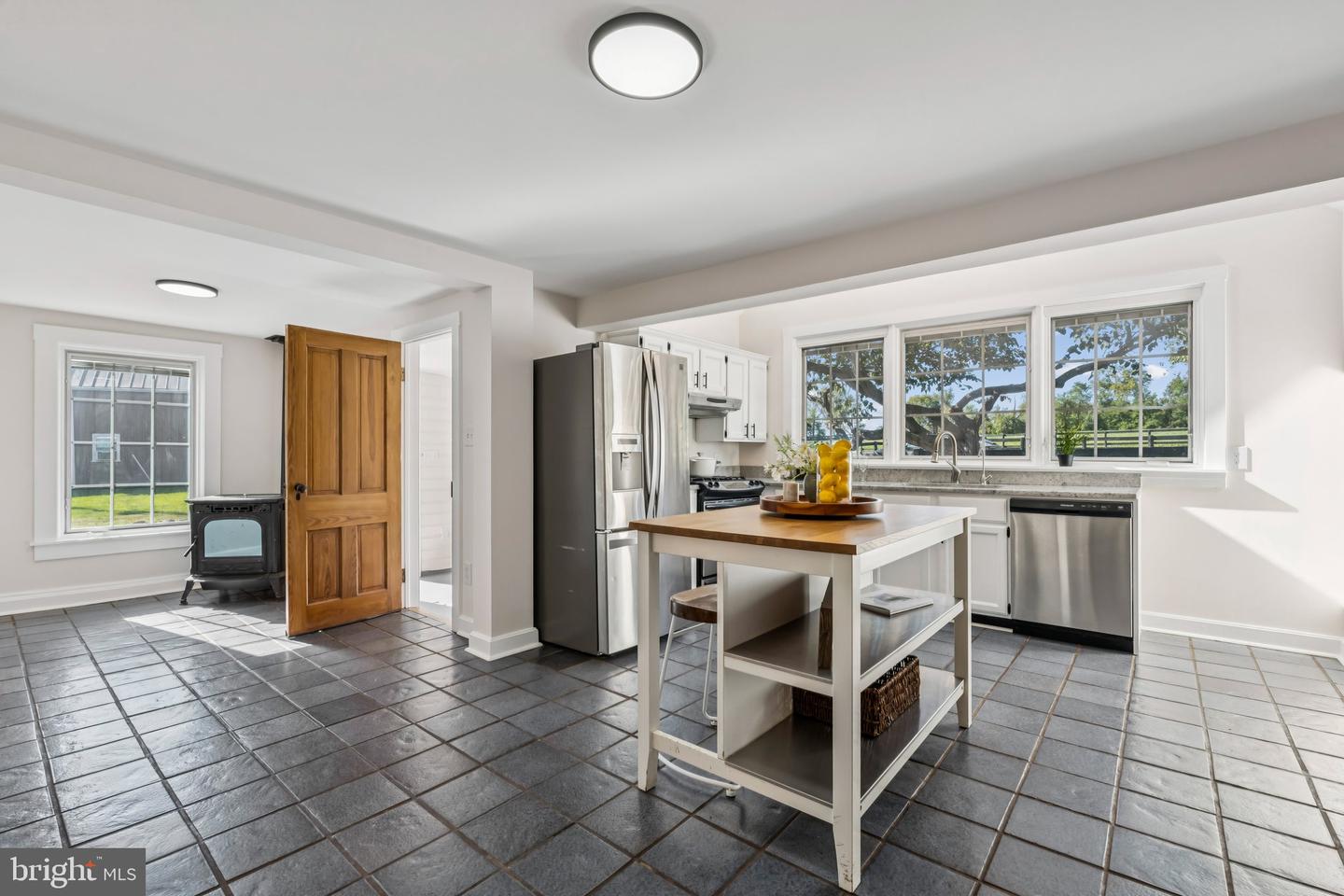 20596 AIRMONT RD, BLUEMONT, Virginia 20135, 3 Bedrooms Bedrooms, ,2 BathroomsBathrooms,Residential,For sale,20596 AIRMONT RD,VALO2108512 MLS # VALO2108512