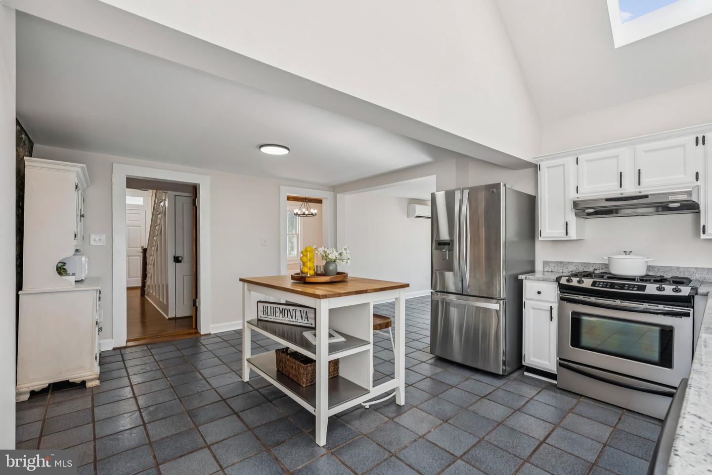 20596 AIRMONT RD, BLUEMONT, Virginia 20135, 3 Bedrooms Bedrooms, ,2 BathroomsBathrooms,Residential,For sale,20596 AIRMONT RD,VALO2108512 MLS # VALO2108512