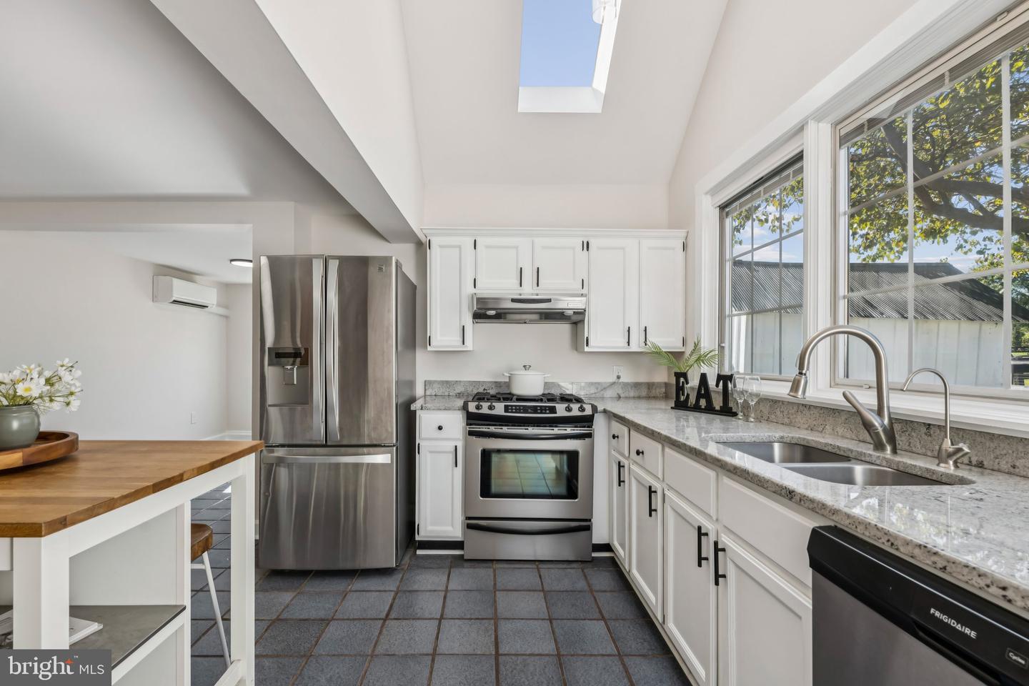 20596 AIRMONT RD, BLUEMONT, Virginia 20135, 3 Bedrooms Bedrooms, ,2 BathroomsBathrooms,Residential,For sale,20596 AIRMONT RD,VALO2108512 MLS # VALO2108512