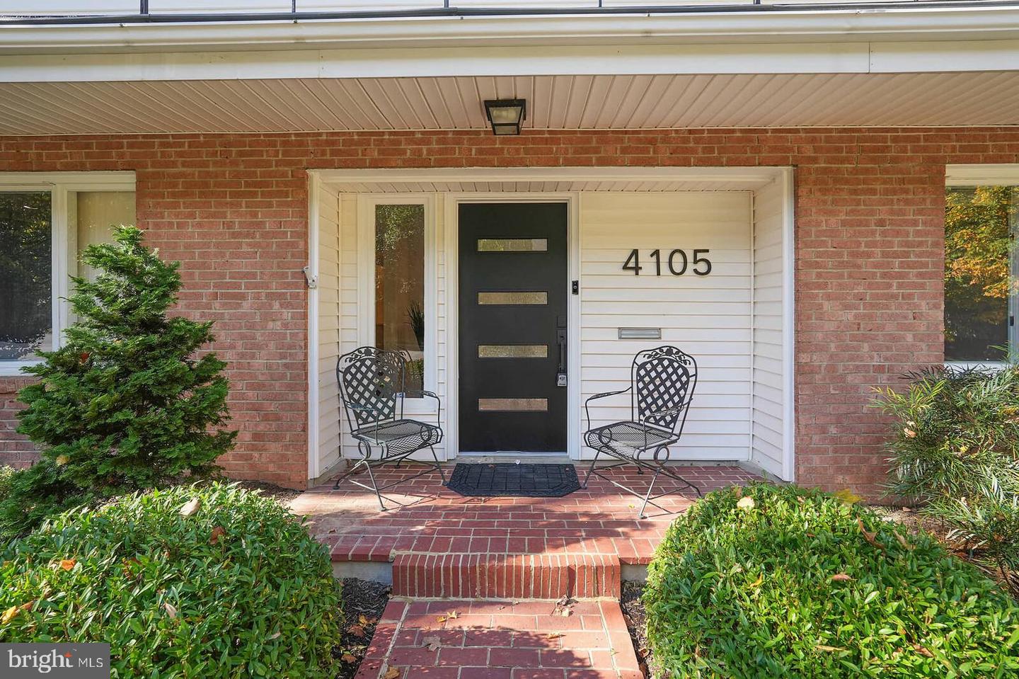 4105 27TH ST N, ARLINGTON, Virginia 22207, 4 Bedrooms Bedrooms, ,3 BathroomsBathrooms,Residential,For sale,4105 27TH ST N,VAAR2064712 MLS # VAAR2064712