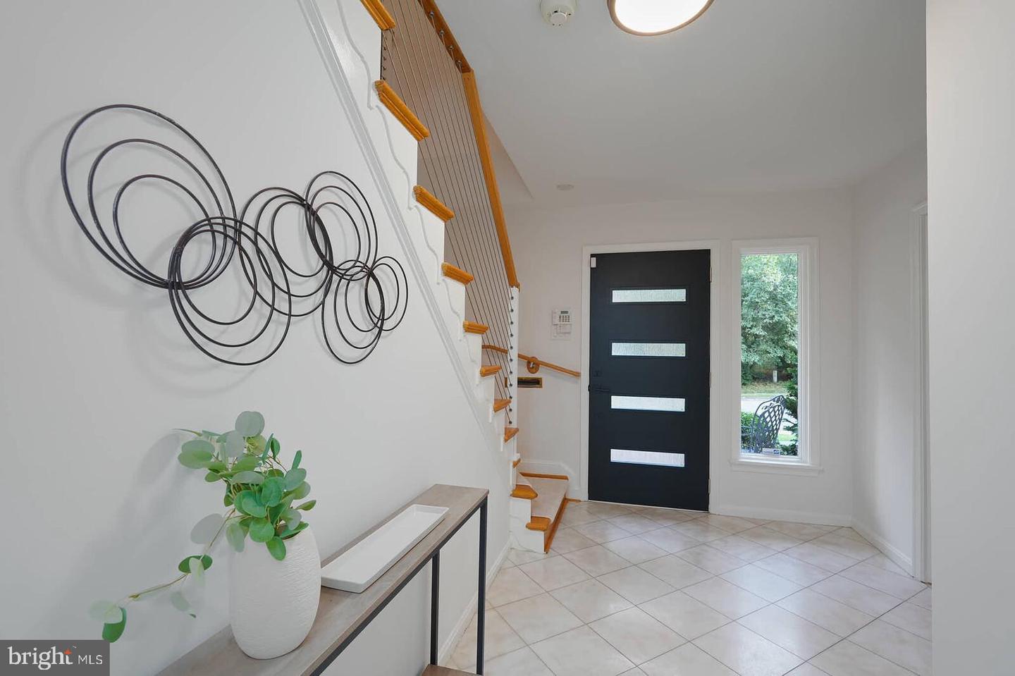 4105 27TH ST N, ARLINGTON, Virginia 22207, 4 Bedrooms Bedrooms, ,3 BathroomsBathrooms,Residential,For sale,4105 27TH ST N,VAAR2064712 MLS # VAAR2064712