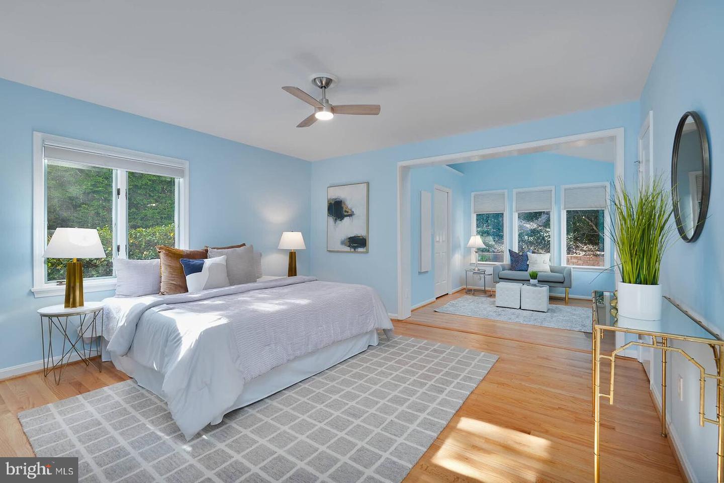 4105 27TH ST N, ARLINGTON, Virginia 22207, 4 Bedrooms Bedrooms, ,3 BathroomsBathrooms,Residential,For sale,4105 27TH ST N,VAAR2064712 MLS # VAAR2064712