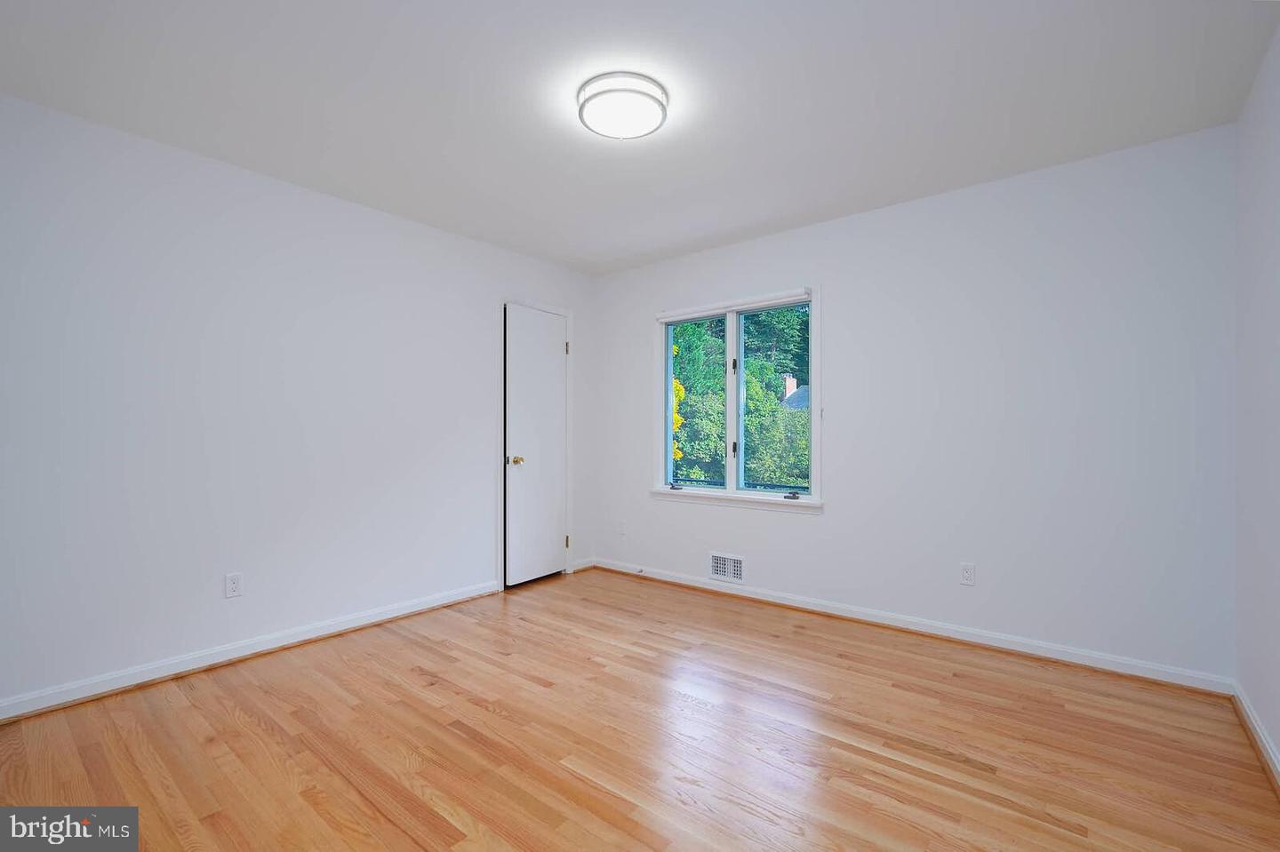 4105 27TH ST N, ARLINGTON, Virginia 22207, 4 Bedrooms Bedrooms, ,3 BathroomsBathrooms,Residential,For sale,4105 27TH ST N,VAAR2064712 MLS # VAAR2064712