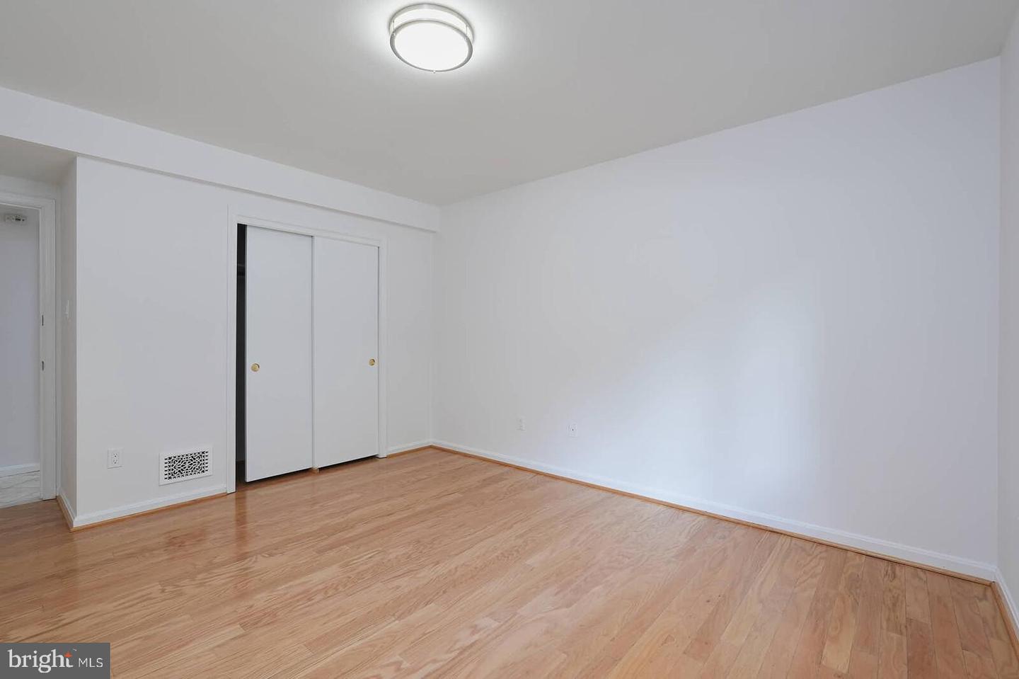 4105 27TH ST N, ARLINGTON, Virginia 22207, 4 Bedrooms Bedrooms, ,3 BathroomsBathrooms,Residential,For sale,4105 27TH ST N,VAAR2064712 MLS # VAAR2064712