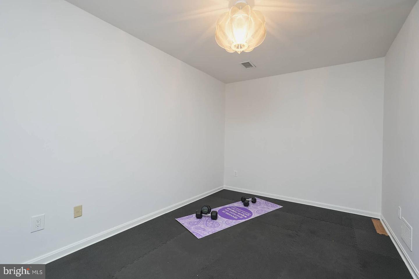 4105 27TH ST N, ARLINGTON, Virginia 22207, 4 Bedrooms Bedrooms, ,3 BathroomsBathrooms,Residential,For sale,4105 27TH ST N,VAAR2064712 MLS # VAAR2064712