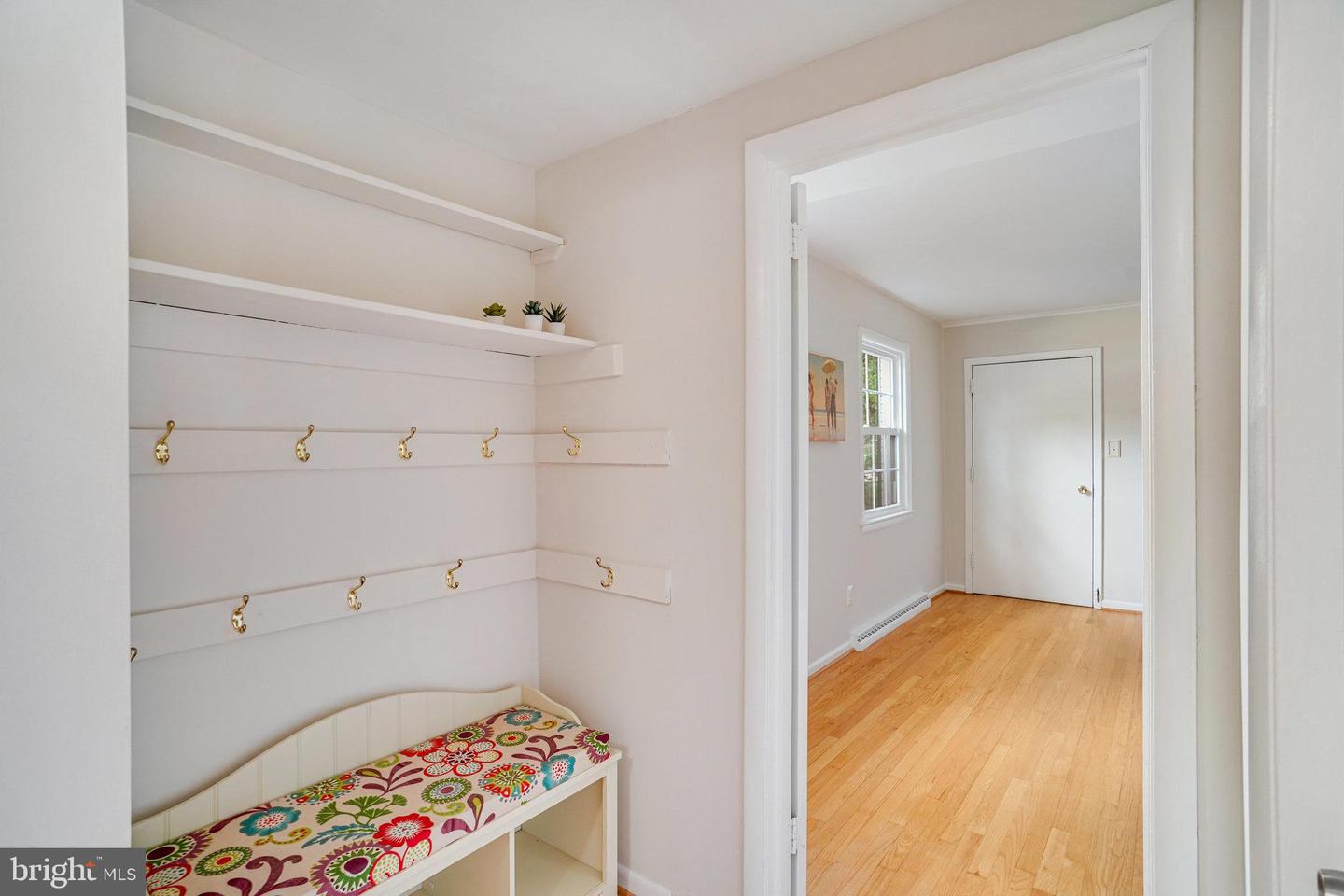 3300 PRINCE WILLIAM DR, FAIRFAX, Virginia 22031, 4 Bedrooms Bedrooms, ,2 BathroomsBathrooms,Residential,For sale,3300 PRINCE WILLIAM DR,VAFX2273464 MLS # VAFX2273464