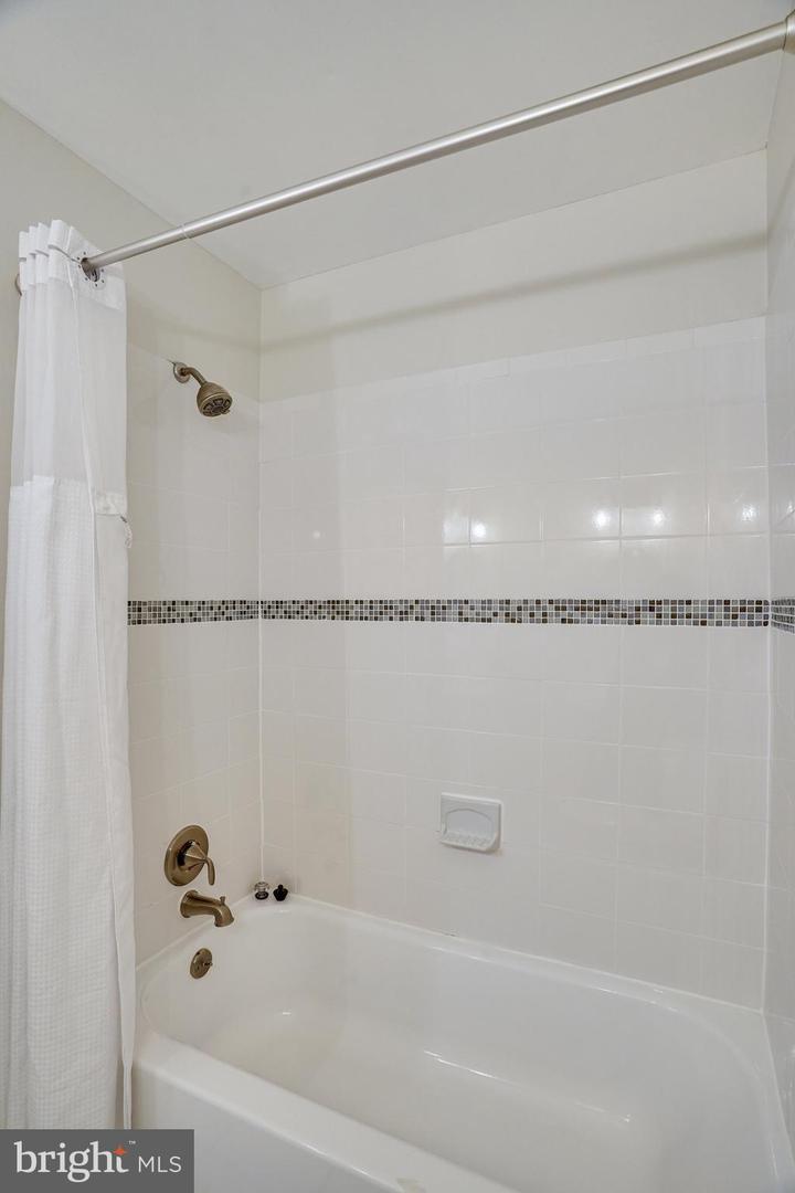 3300 PRINCE WILLIAM DR, FAIRFAX, Virginia 22031, 4 Bedrooms Bedrooms, ,2 BathroomsBathrooms,Residential,For sale,3300 PRINCE WILLIAM DR,VAFX2273464 MLS # VAFX2273464