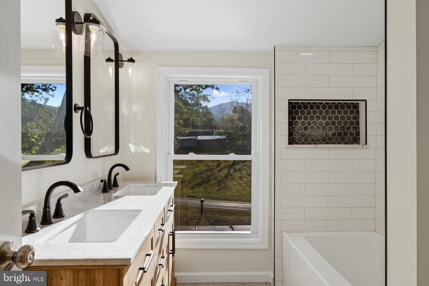 1140 FARMVIEW RD, LURAY, Virginia 22835, 3 Bedrooms Bedrooms, ,2 BathroomsBathrooms,Residential,For sale,1140 FARMVIEW RD,VAPA2005472 MLS # VAPA2005472