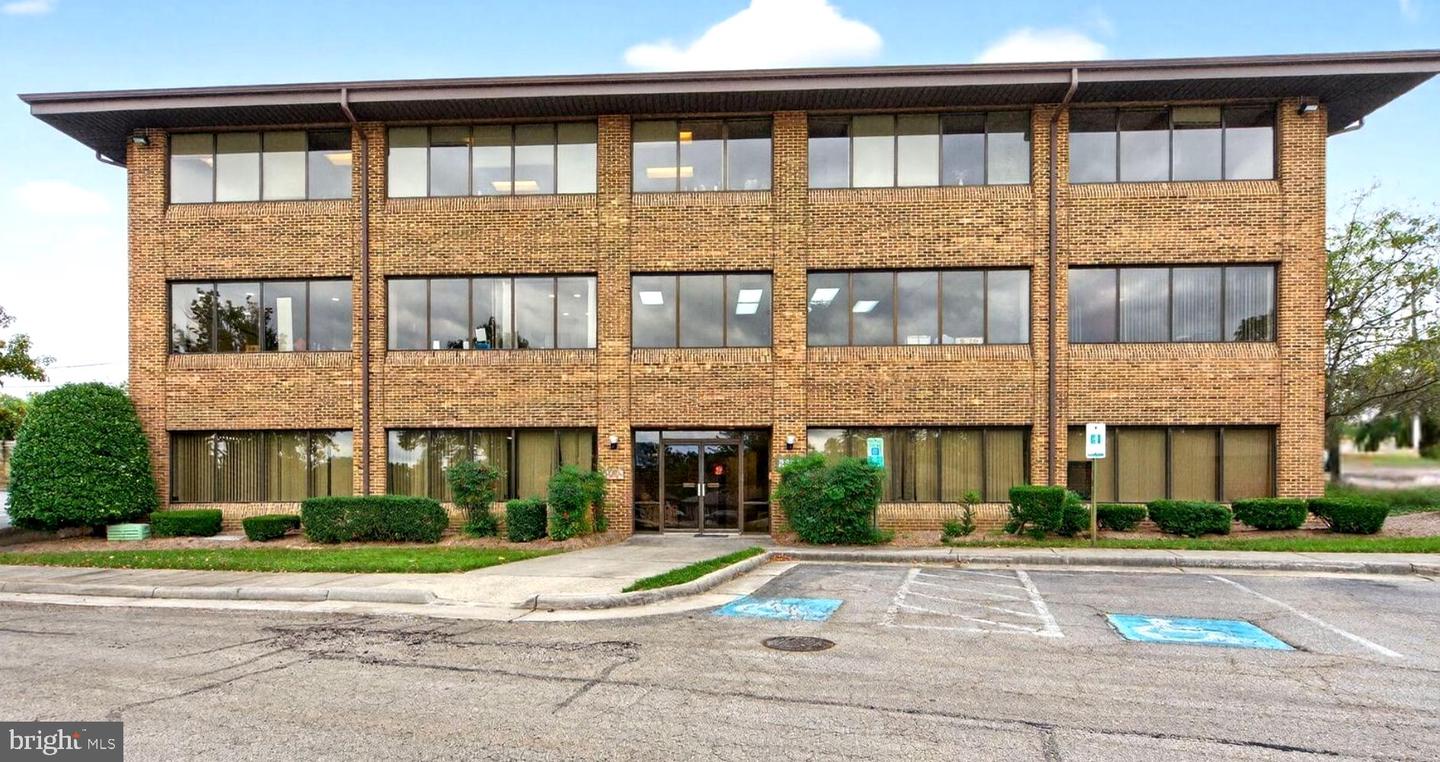 2050 OLD BRIDGE RD, WOODBRIDGE, Virginia 22192, ,Land,For sale,2050 OLD BRIDGE RD,VAPW2105392 MLS # VAPW2105392