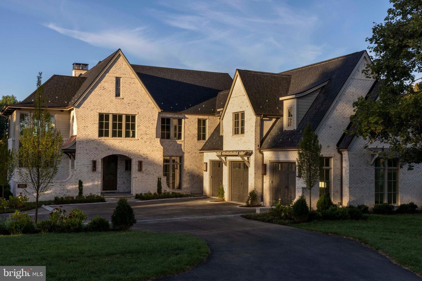 9605 GEORGETOWN PIKE, GREAT FALLS, Virginia 22066, 6 Bedrooms Bedrooms, ,6 BathroomsBathrooms,Residential,For sale,9605 GEORGETOWN PIKE,VAFX2273554 MLS # VAFX2273554