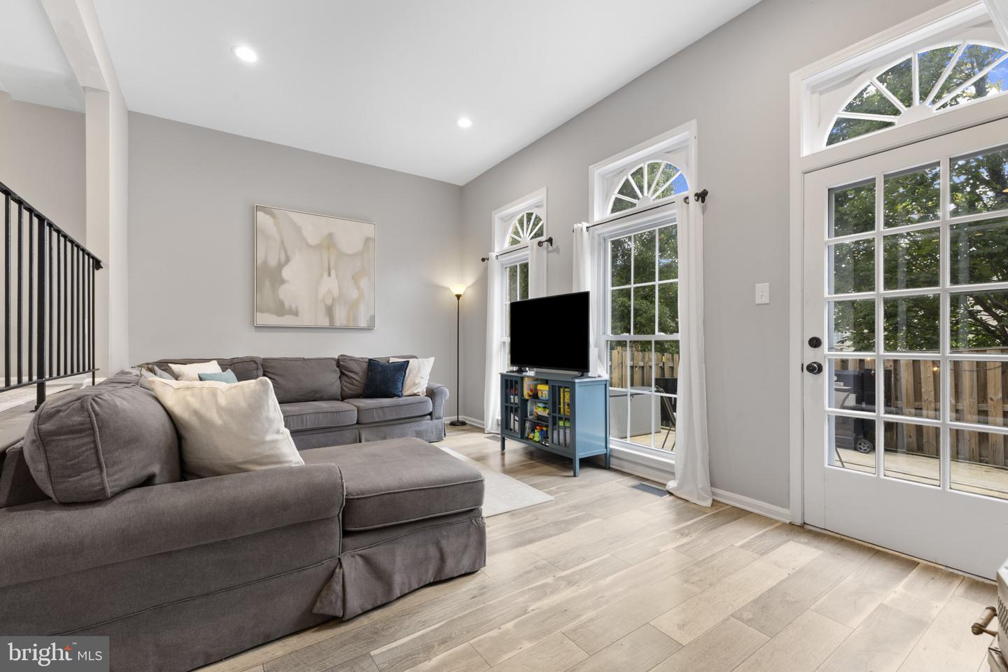 2468 WINDBREAK DR, ALEXANDRIA, Virginia 22306, 3 Bedrooms Bedrooms, ,2 BathroomsBathrooms,Residential,For sale,2468 WINDBREAK DR,VAFX2273584 MLS # VAFX2273584