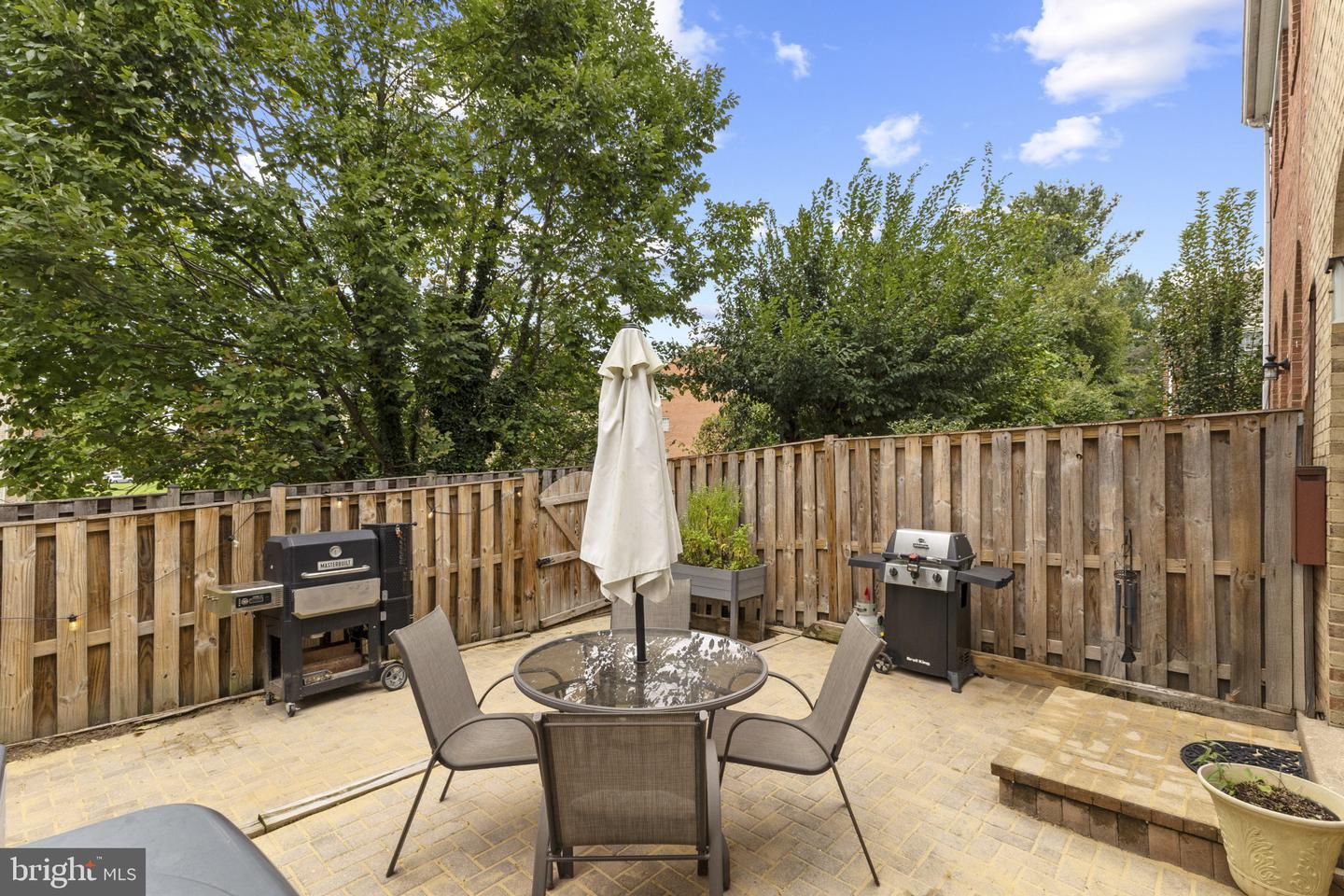 2468 WINDBREAK DR, ALEXANDRIA, Virginia 22306, 3 Bedrooms Bedrooms, ,2 BathroomsBathrooms,Residential,For sale,2468 WINDBREAK DR,VAFX2273584 MLS # VAFX2273584