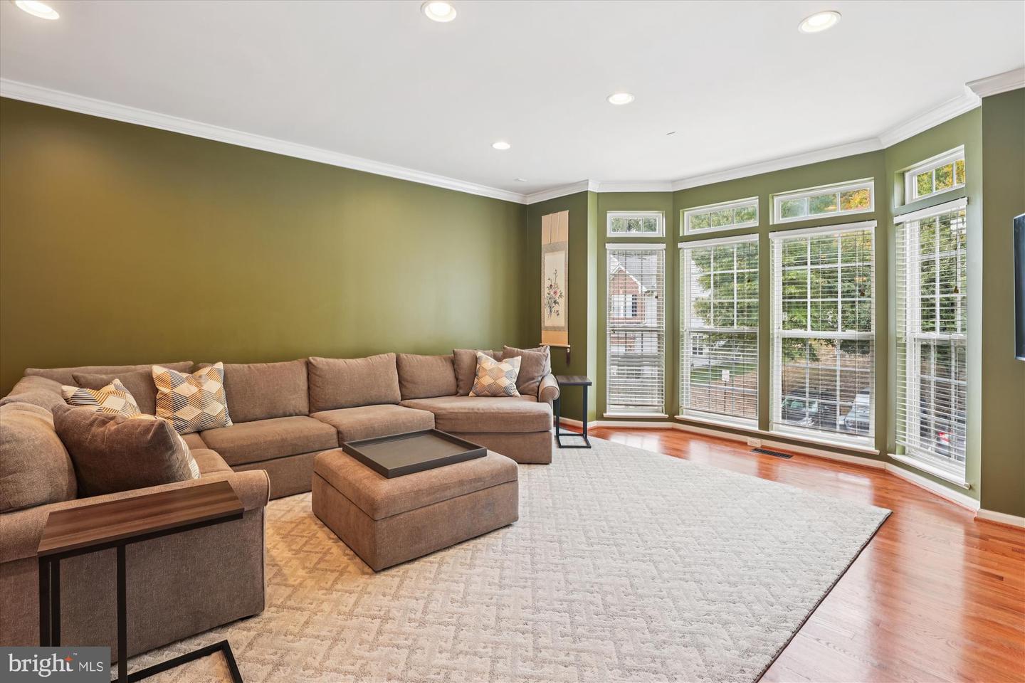 9327 HUNDITH HILL CT, LORTON, Virginia 22079, 3 Bedrooms Bedrooms, ,3 BathroomsBathrooms,Residential,For sale,9327 HUNDITH HILL CT,VAFX2273596 MLS # VAFX2273596