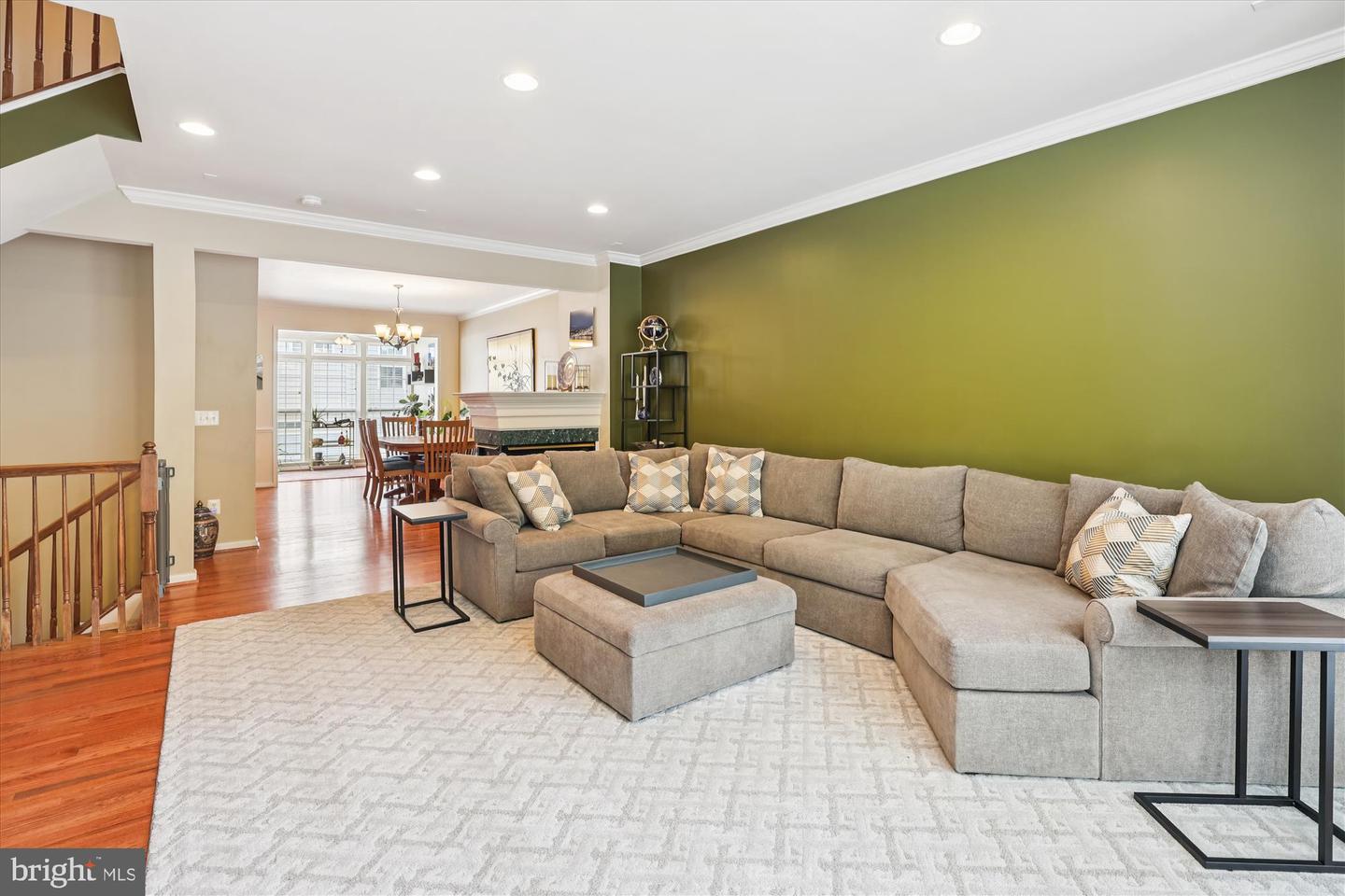 9327 HUNDITH HILL CT, LORTON, Virginia 22079, 3 Bedrooms Bedrooms, ,3 BathroomsBathrooms,Residential,For sale,9327 HUNDITH HILL CT,VAFX2273596 MLS # VAFX2273596
