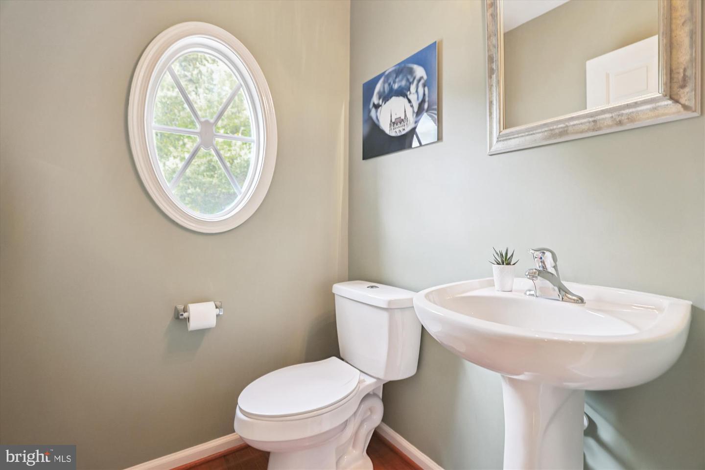 9327 HUNDITH HILL CT, LORTON, Virginia 22079, 3 Bedrooms Bedrooms, ,3 BathroomsBathrooms,Residential,For sale,9327 HUNDITH HILL CT,VAFX2273596 MLS # VAFX2273596