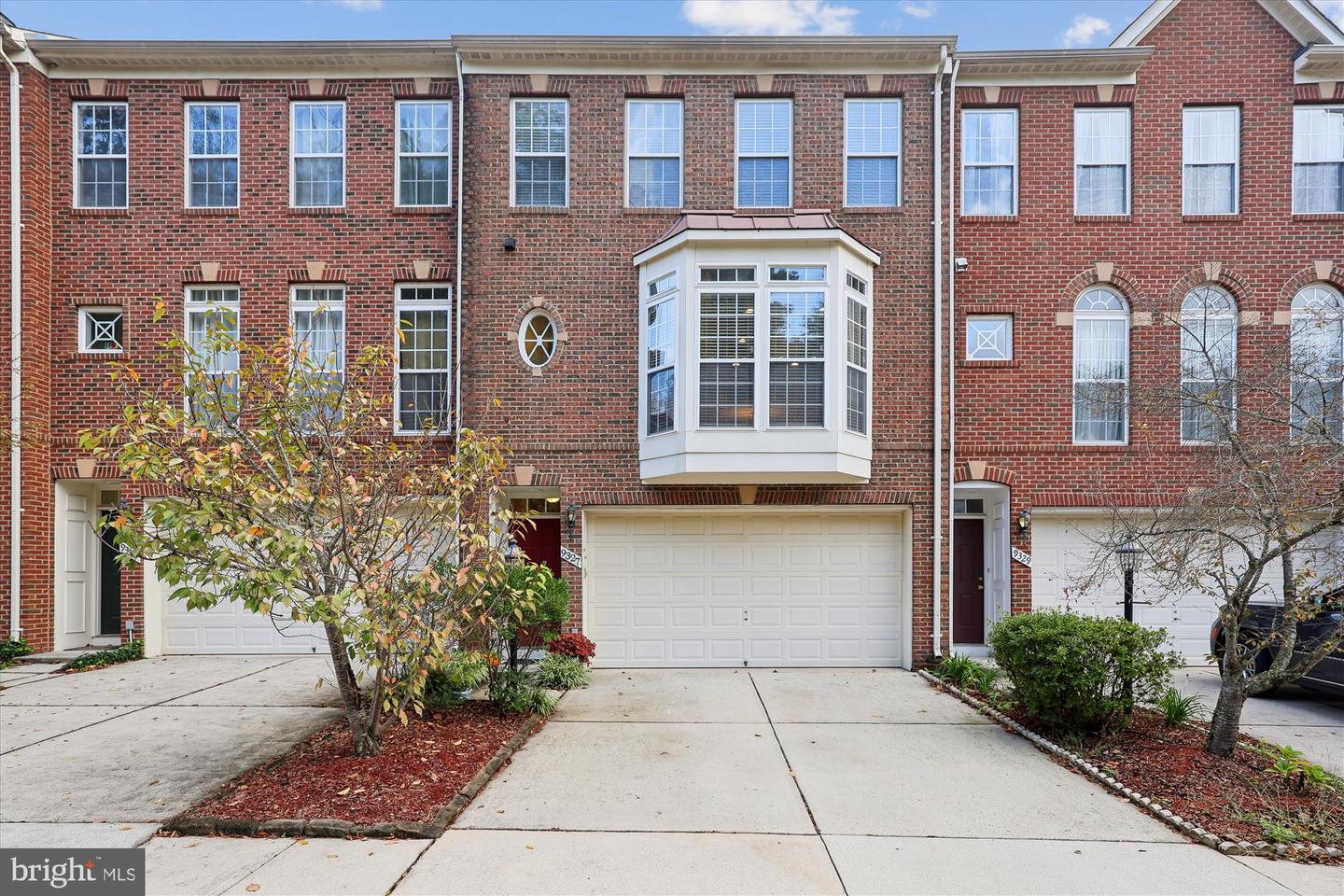 9327 HUNDITH HILL CT, LORTON, Virginia 22079, 3 Bedrooms Bedrooms, ,3 BathroomsBathrooms,Residential,For sale,9327 HUNDITH HILL CT,VAFX2273596 MLS # VAFX2273596
