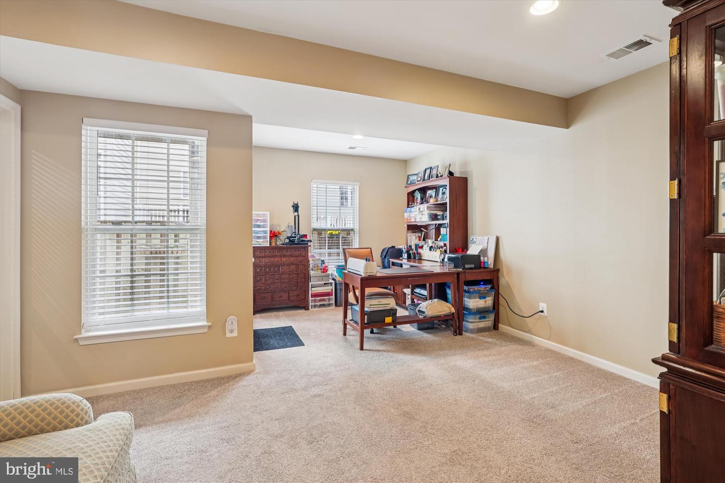 9327 HUNDITH HILL CT, LORTON, Virginia 22079, 3 Bedrooms Bedrooms, ,3 BathroomsBathrooms,Residential,For sale,9327 HUNDITH HILL CT,VAFX2273596 MLS # VAFX2273596