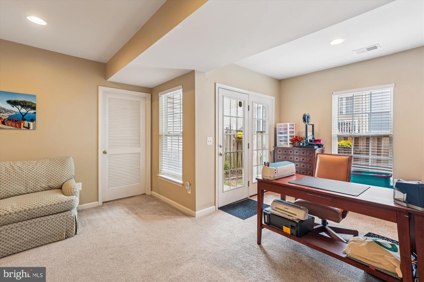 9327 HUNDITH HILL CT, LORTON, Virginia 22079, 3 Bedrooms Bedrooms, ,3 BathroomsBathrooms,Residential,For sale,9327 HUNDITH HILL CT,VAFX2273596 MLS # VAFX2273596