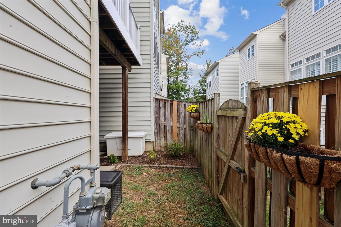 9327 HUNDITH HILL CT, LORTON, Virginia 22079, 3 Bedrooms Bedrooms, ,3 BathroomsBathrooms,Residential,For sale,9327 HUNDITH HILL CT,VAFX2273596 MLS # VAFX2273596