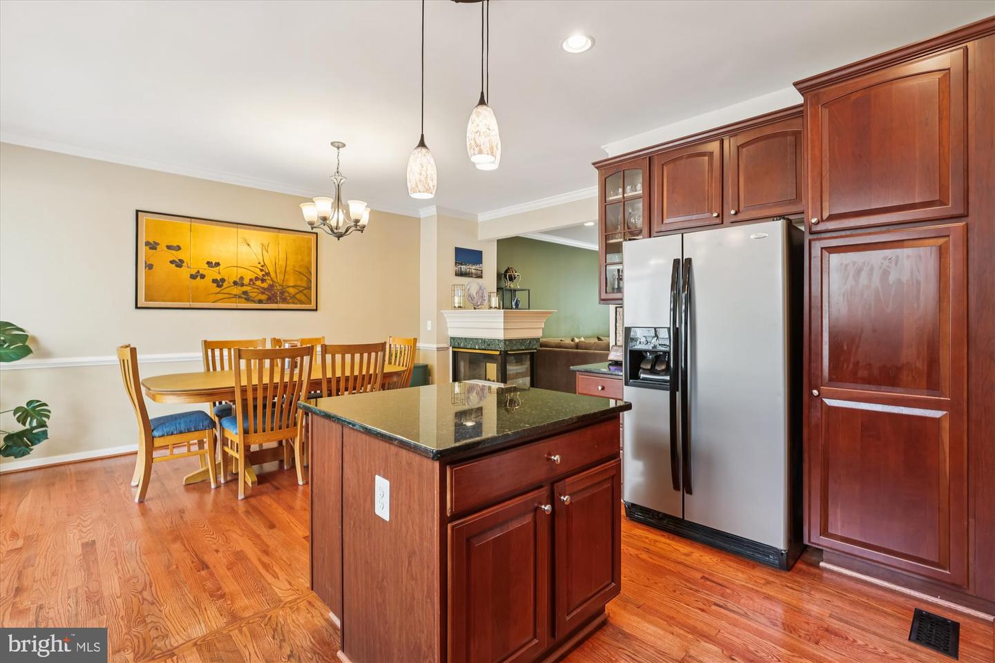 9327 HUNDITH HILL CT, LORTON, Virginia 22079, 3 Bedrooms Bedrooms, ,3 BathroomsBathrooms,Residential,For sale,9327 HUNDITH HILL CT,VAFX2273596 MLS # VAFX2273596