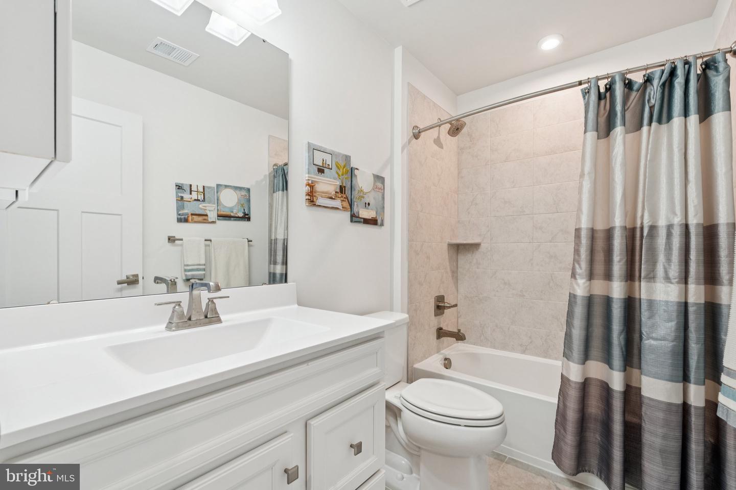 100 MAURY WAY, WINCHESTER, Virginia 22602, 3 Bedrooms Bedrooms, ,2 BathroomsBathrooms,Residential,For sale,100 MAURY WAY,VAFV2037324 MLS # VAFV2037324