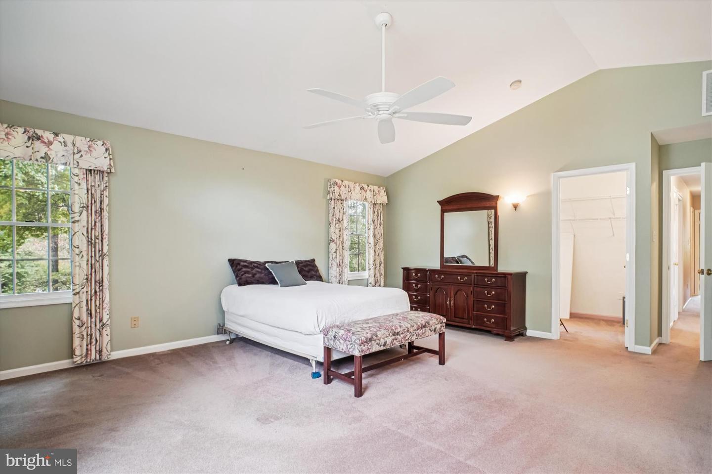 3424 TILTON VALLEY DR, FAIRFAX, Virginia 22033, 5 Bedrooms Bedrooms, ,2 BathroomsBathrooms,Residential,For sale,3424 TILTON VALLEY DR,VAFX2273606 MLS # VAFX2273606