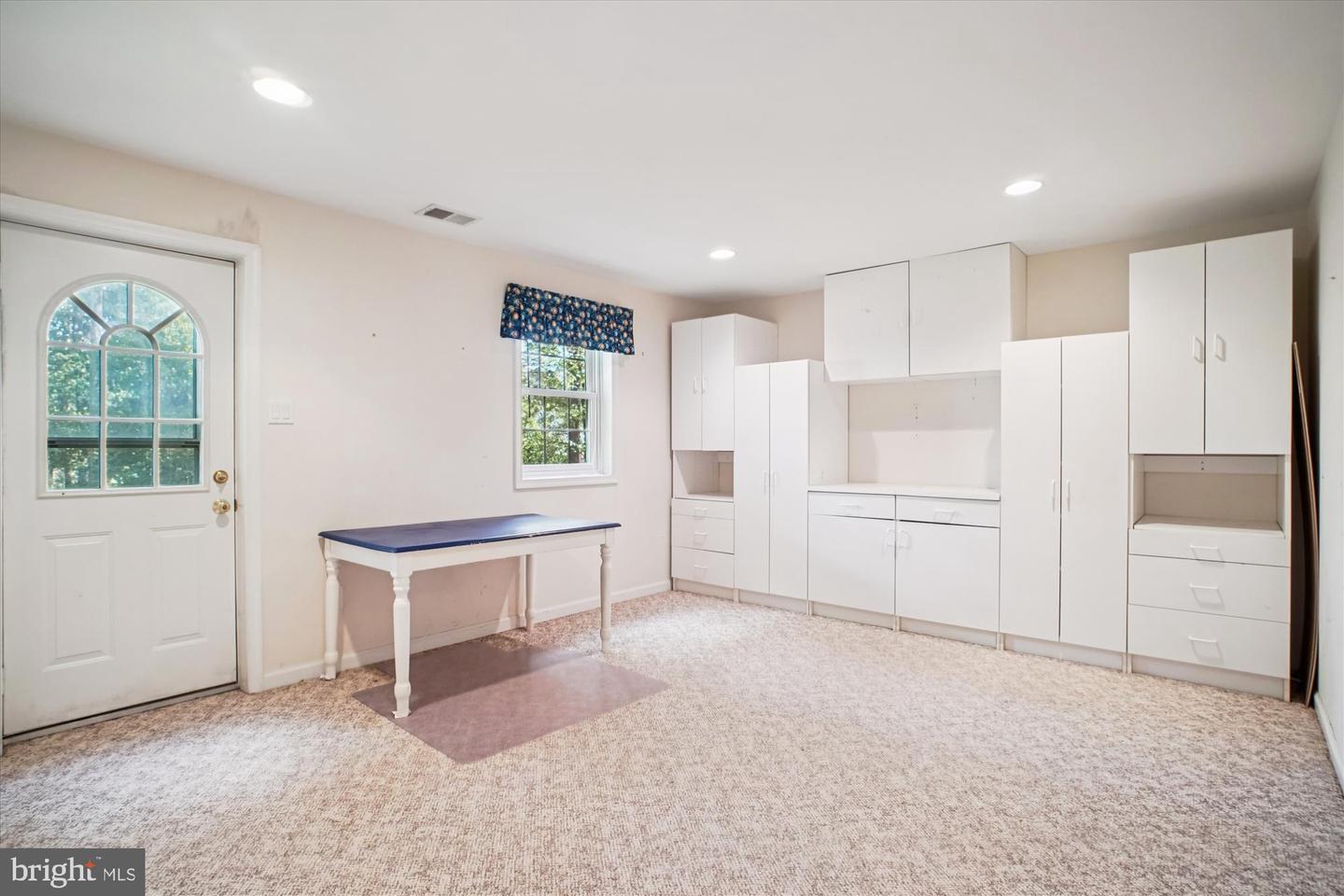 3424 TILTON VALLEY DR, FAIRFAX, Virginia 22033, 5 Bedrooms Bedrooms, ,2 BathroomsBathrooms,Residential,For sale,3424 TILTON VALLEY DR,VAFX2273606 MLS # VAFX2273606