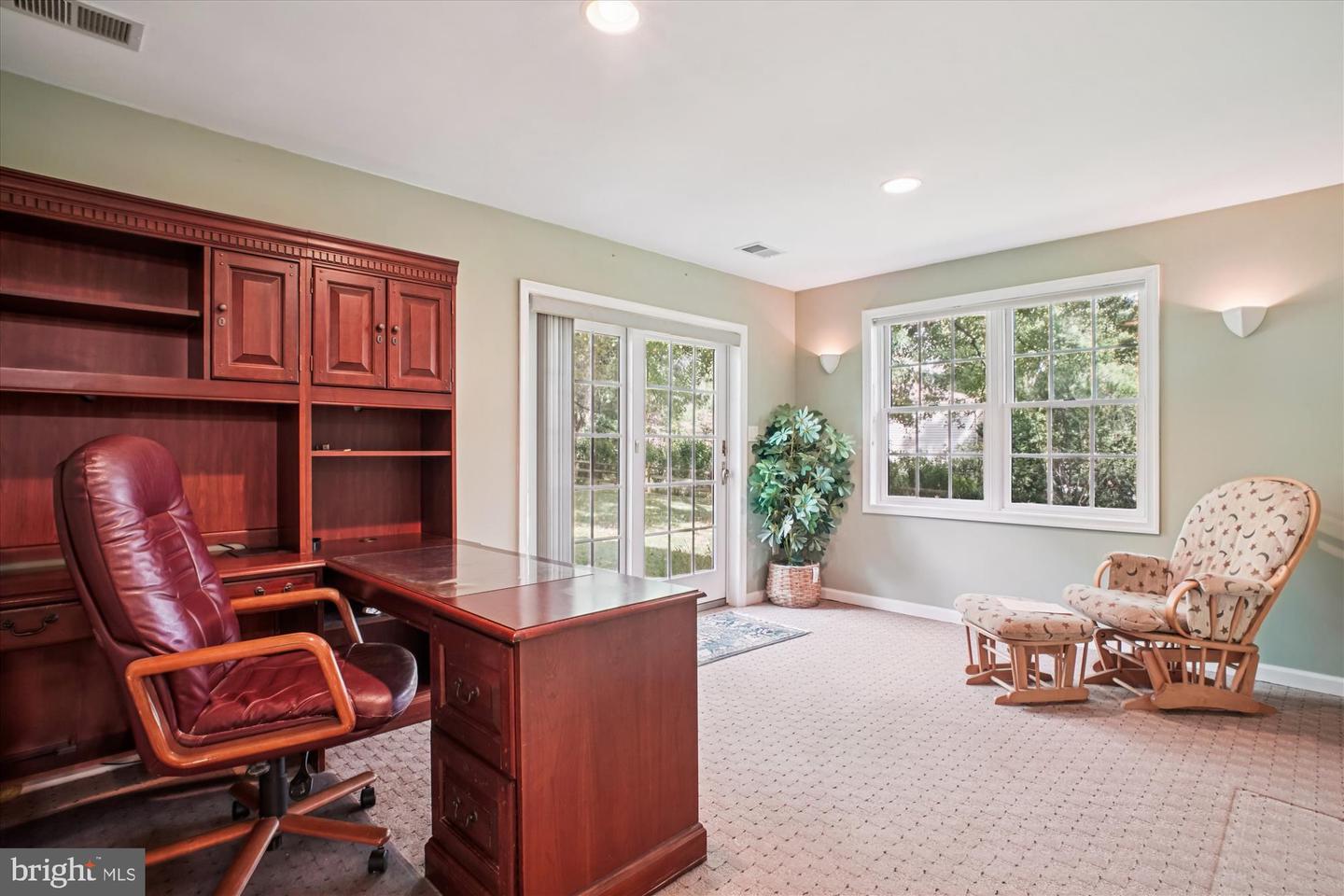 3424 TILTON VALLEY DR, FAIRFAX, Virginia 22033, 5 Bedrooms Bedrooms, ,2 BathroomsBathrooms,Residential,For sale,3424 TILTON VALLEY DR,VAFX2273606 MLS # VAFX2273606