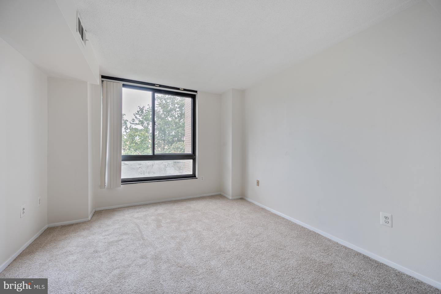 1808 OLD MEADOW RD #1115, MCLEAN, Virginia 22102, 2 Bedrooms Bedrooms, 4 Rooms Rooms,2 BathroomsBathrooms,Residential,For sale,1808 OLD MEADOW RD #1115,VAFX2273632 MLS # VAFX2273632