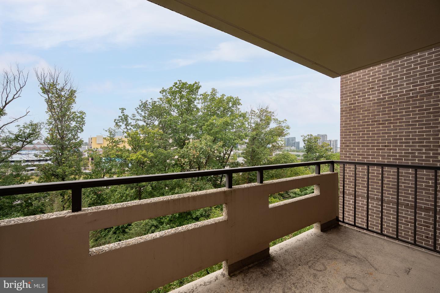1808 OLD MEADOW RD #1115, MCLEAN, Virginia 22102, 2 Bedrooms Bedrooms, 4 Rooms Rooms,2 BathroomsBathrooms,Residential,For sale,1808 OLD MEADOW RD #1115,VAFX2273632 MLS # VAFX2273632