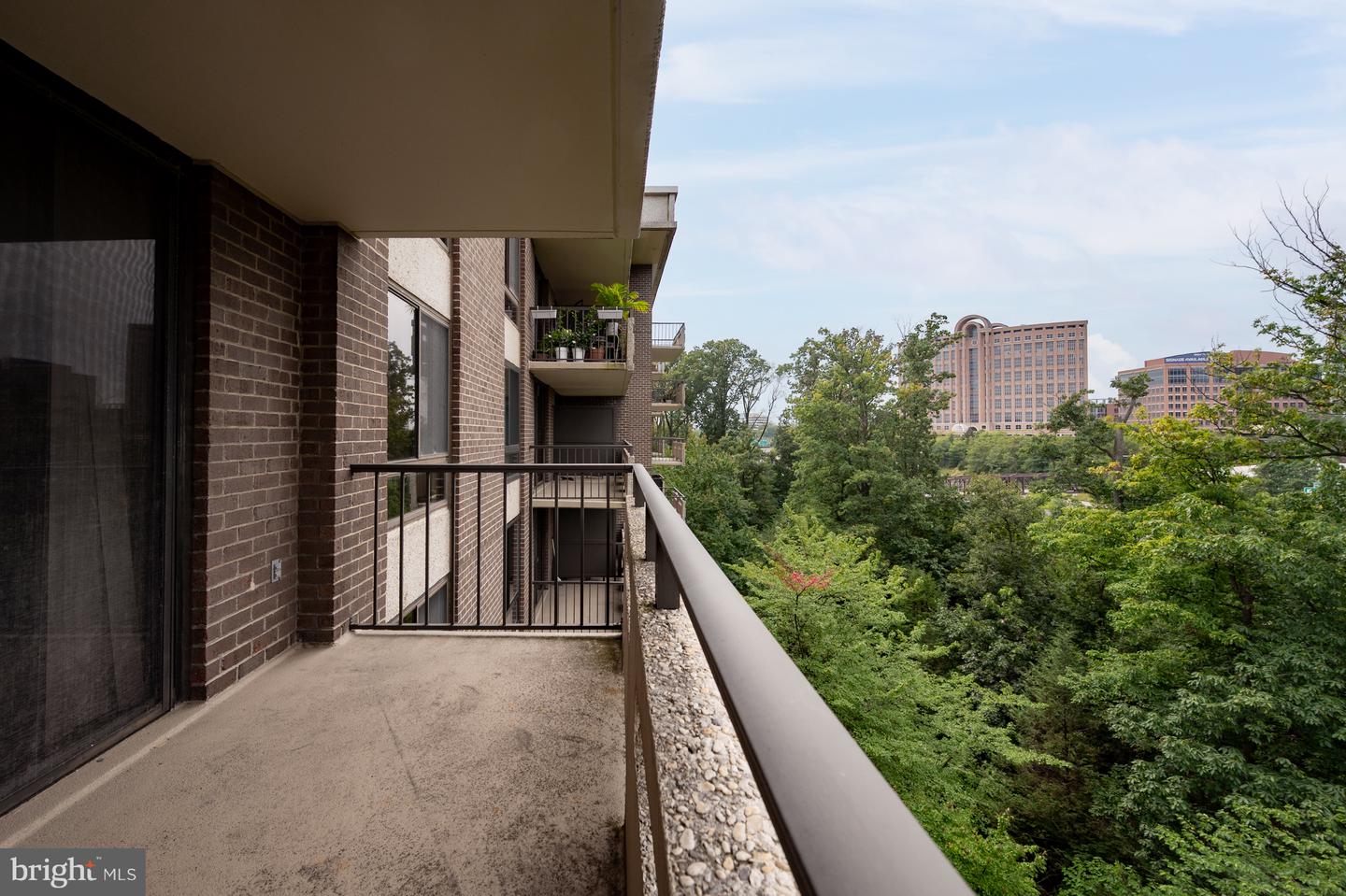 1808 OLD MEADOW RD #1115, MCLEAN, Virginia 22102, 2 Bedrooms Bedrooms, 4 Rooms Rooms,2 BathroomsBathrooms,Residential,For sale,1808 OLD MEADOW RD #1115,VAFX2273632 MLS # VAFX2273632